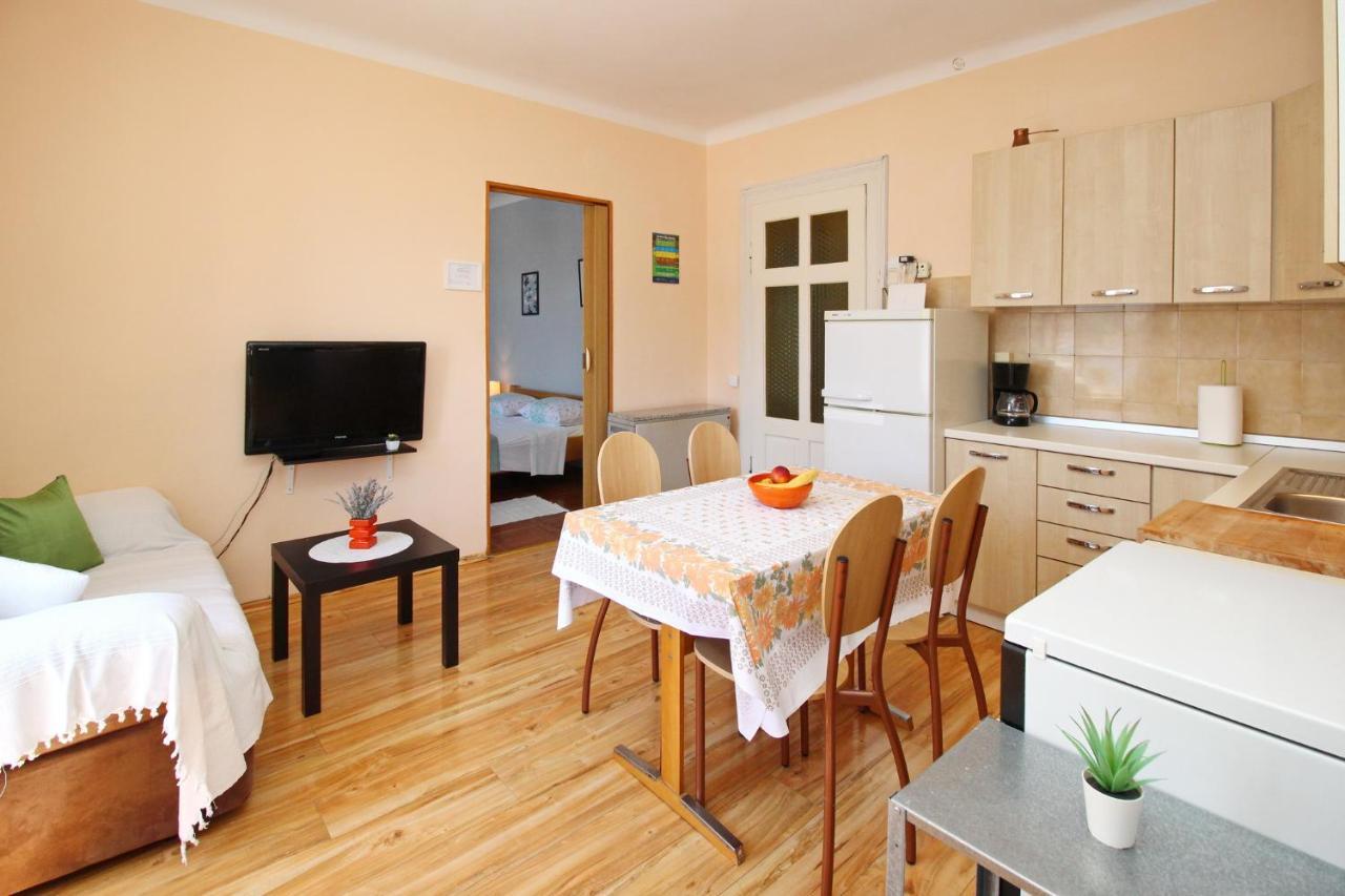 Apartment Kalcic Baška Eksteriør billede