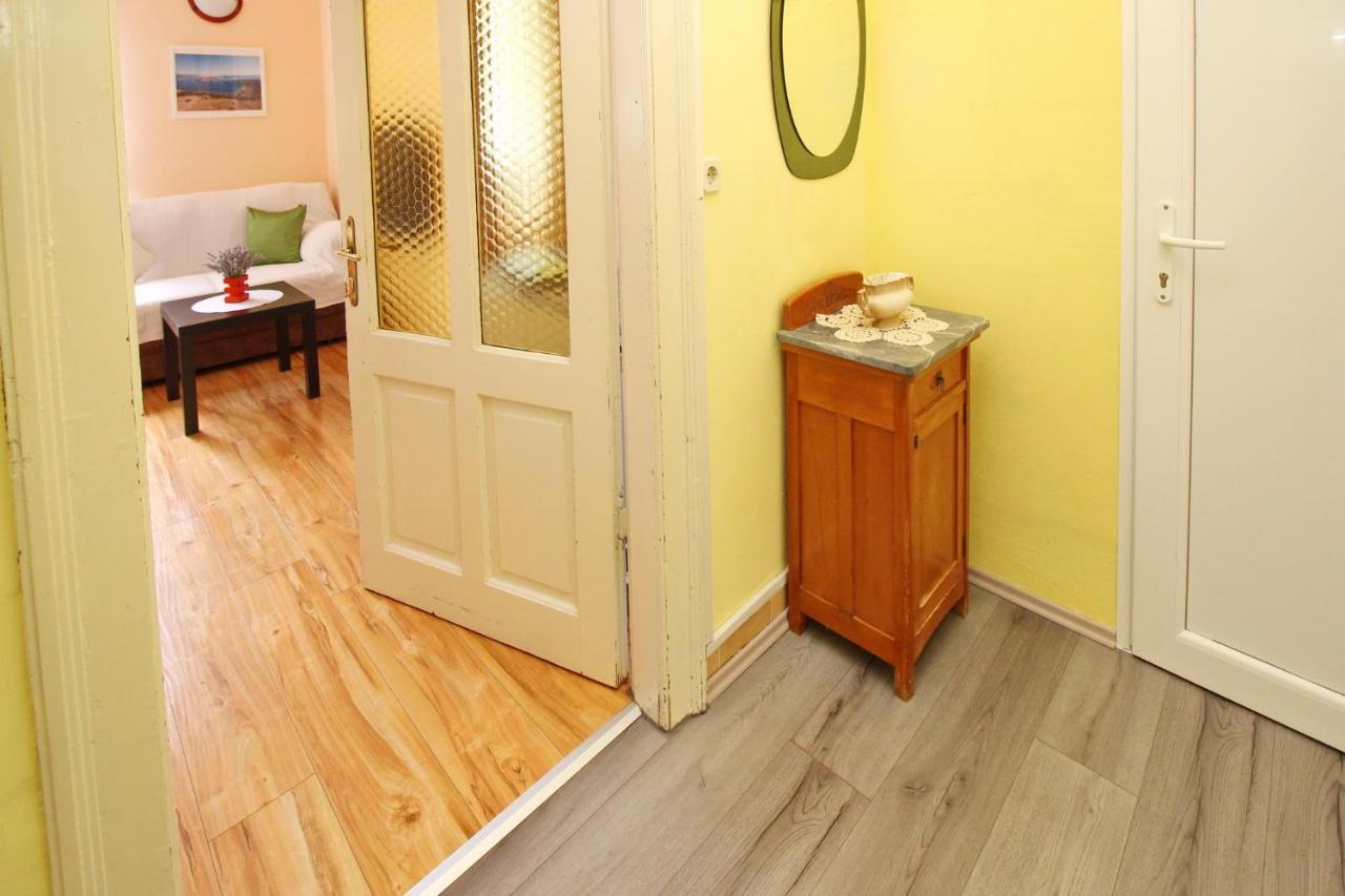 Apartment Kalcic Baška Eksteriør billede